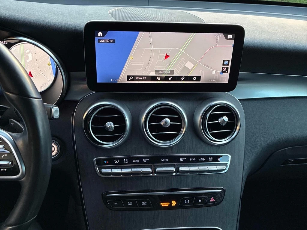 Mercedes-Benz GLC 300 * CARFAX * БЕЗ ПЪРВОНАЧАЛНА ВНОСКА - изображение 8