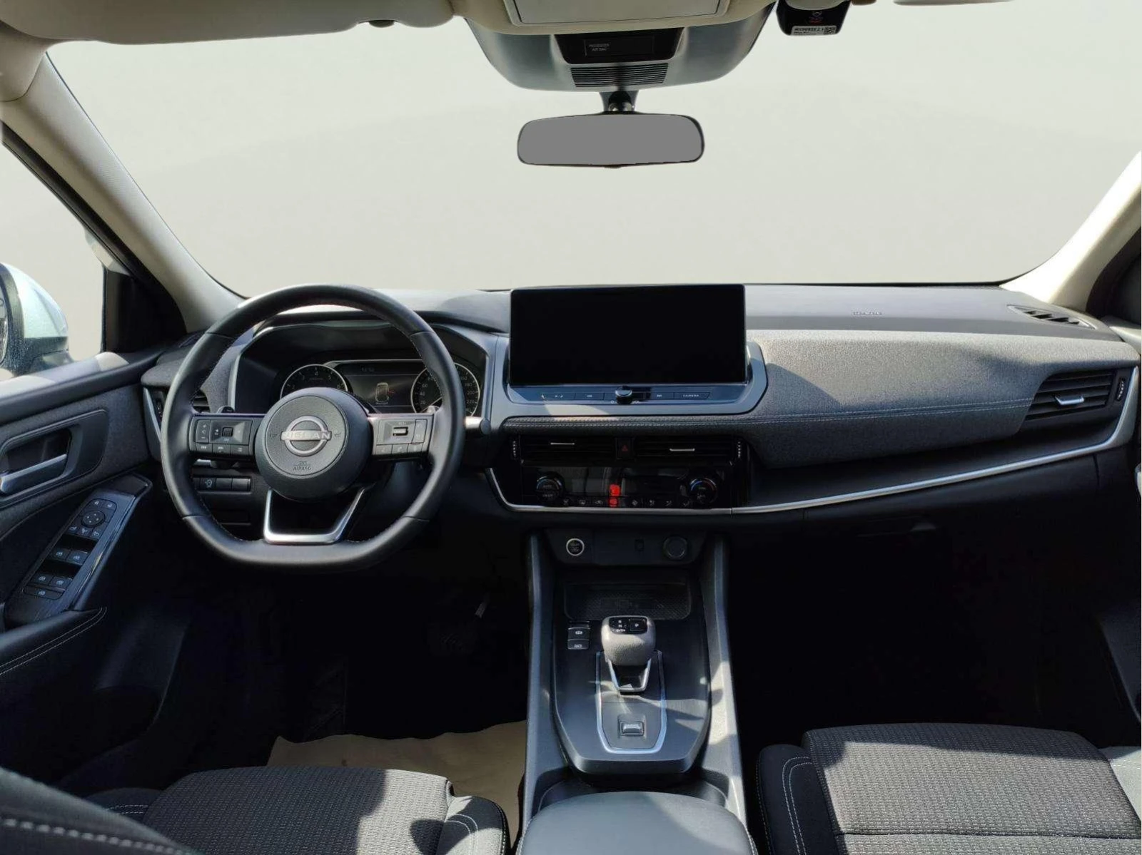 Nissan Qashqai 1.3, снимка 12 - Автомобили и джипове - 53907116