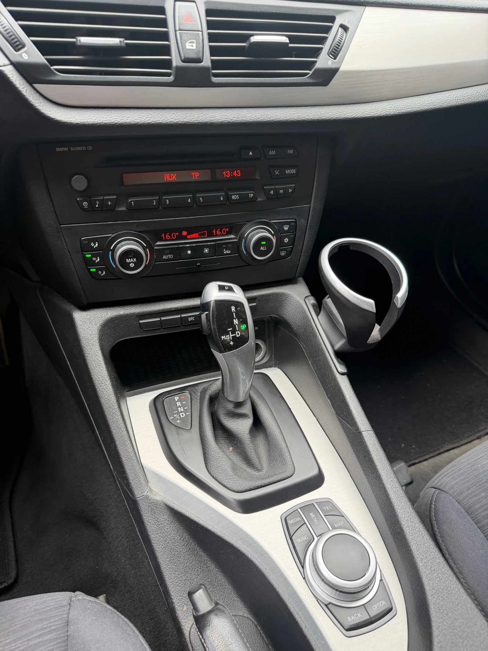 BMW X1 2.0d Xdrive, снимка 6 - Автомобили и джипове - 54729696