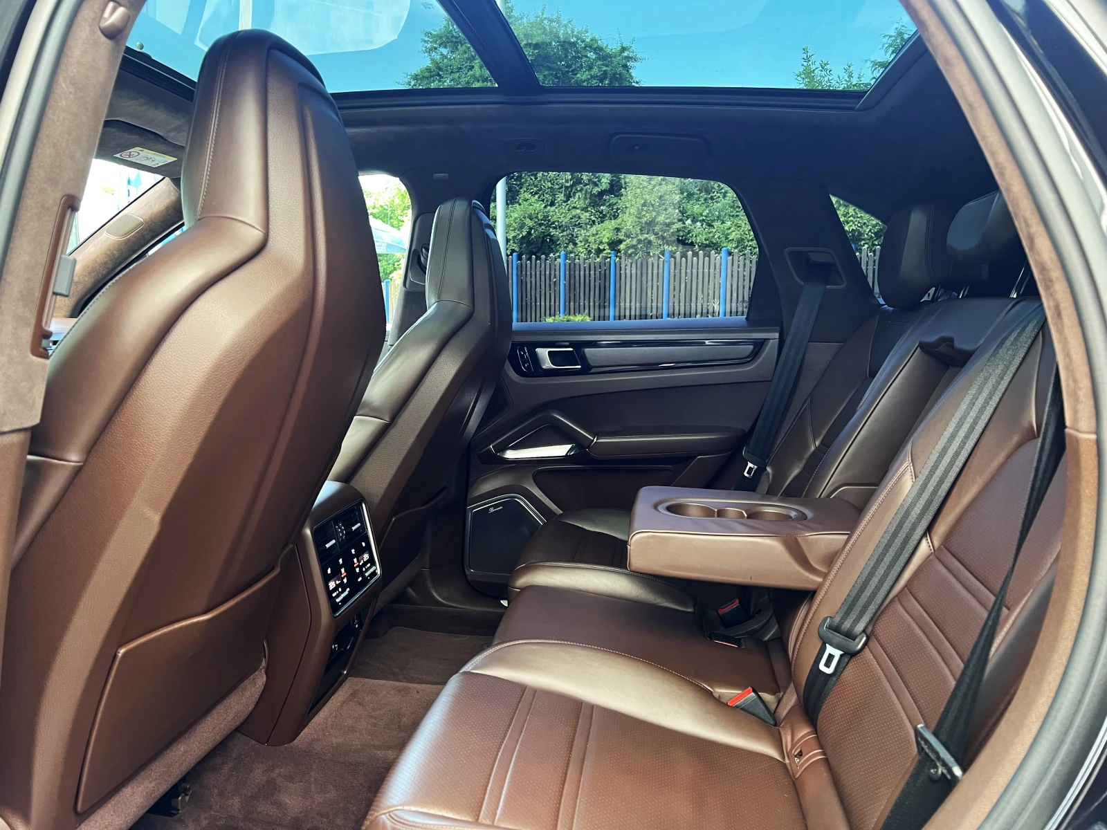 Porsche Cayenne TURBO / BURMESTER / SPORT CHRONO / 360/ SOFT CLOSE, снимка 15 - Автомобили и джипове - 54970514
