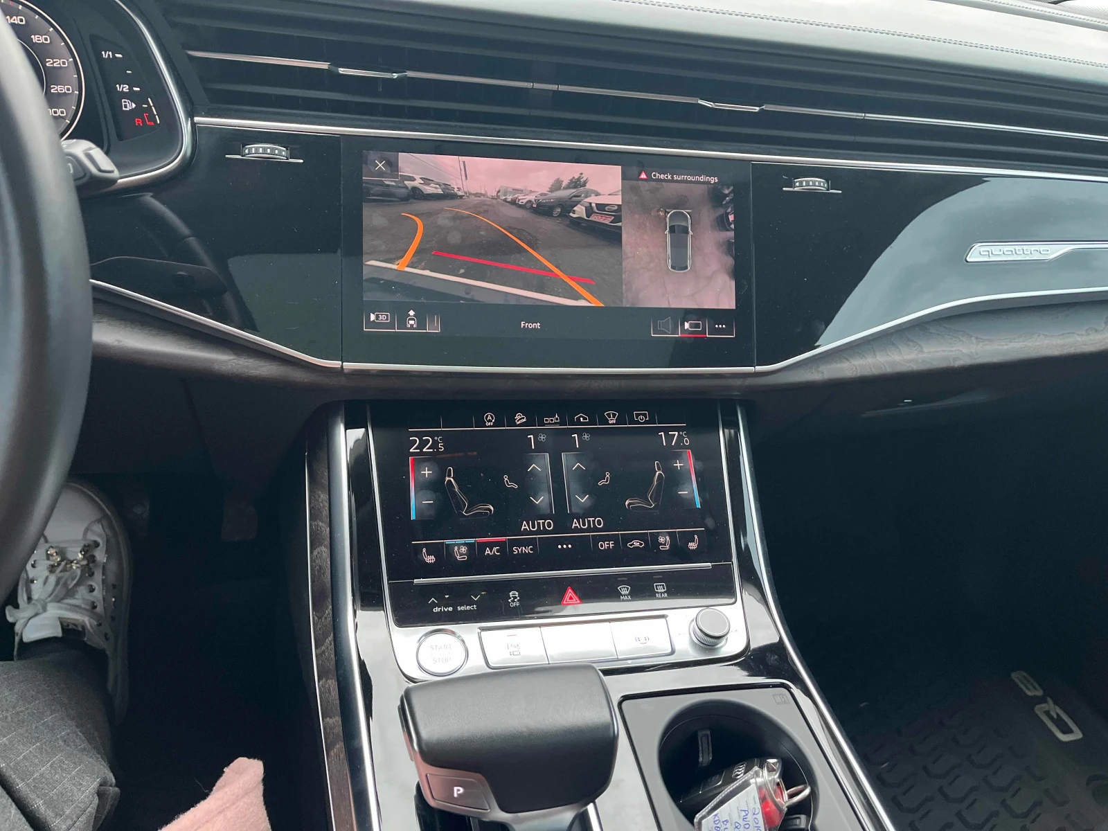 Audi Q8 Technik/B&O/Pano/Distronic/360/Одбухване, снимка 10 - Автомобили и джипове - 54972898