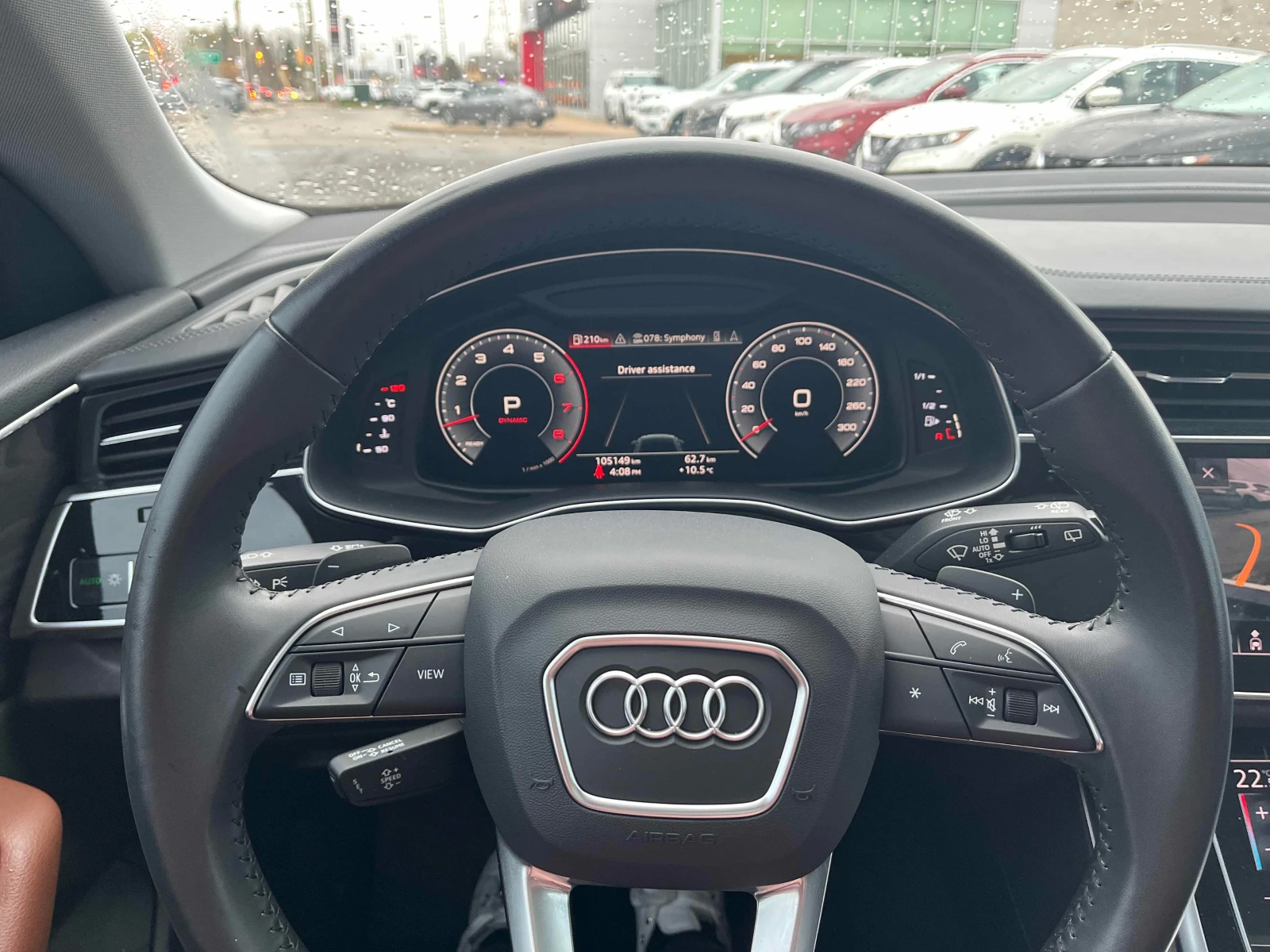Audi Q8 Technik/B&O/Pano/Distronic/360/Одбухване, снимка 11 - Автомобили и джипове - 54972898