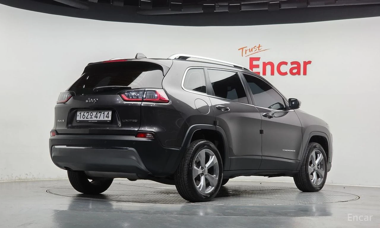 Jeep Cherokee 2.4* 4X4* LIMITED* PANORAMA* DISTRONIC* �������* � | Mobile.bg � ����������� 2