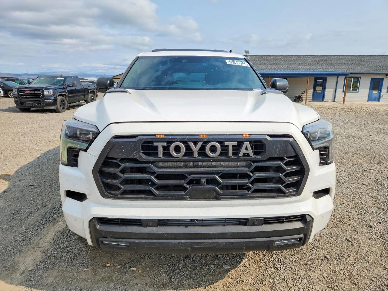 Toyota Sequoia 3.4l Trd Pro, снимка 5 - Автомобили и джипове - 56454345