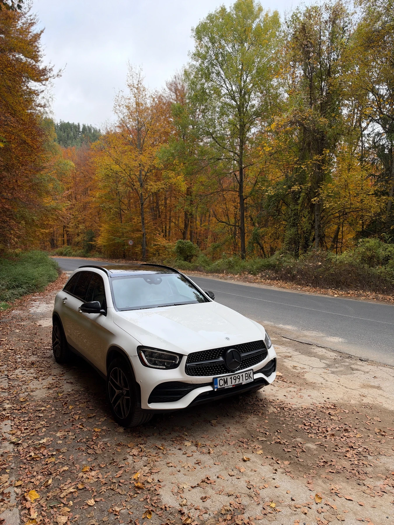 Mercedes-Benz GLC 300 AMG , снимка 2 - Автомобили и джипове - 56643906