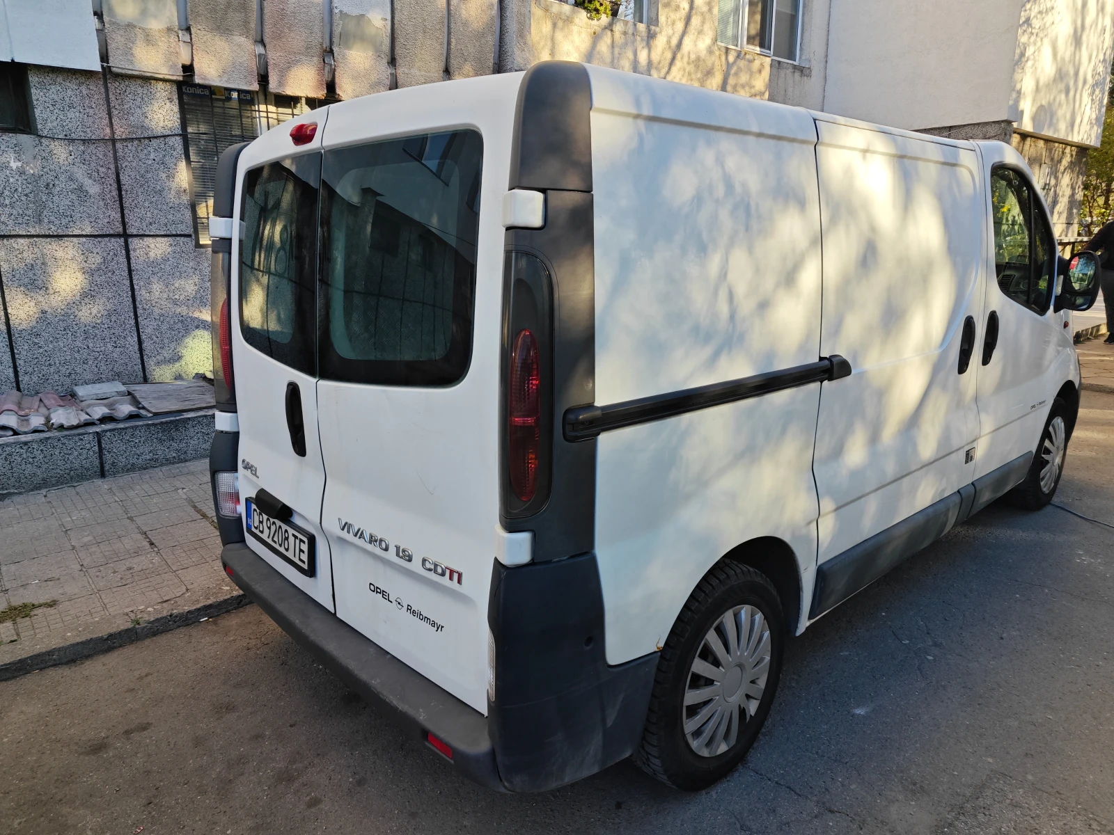 Opel Vivaro 1.9CDTI - изображение 10