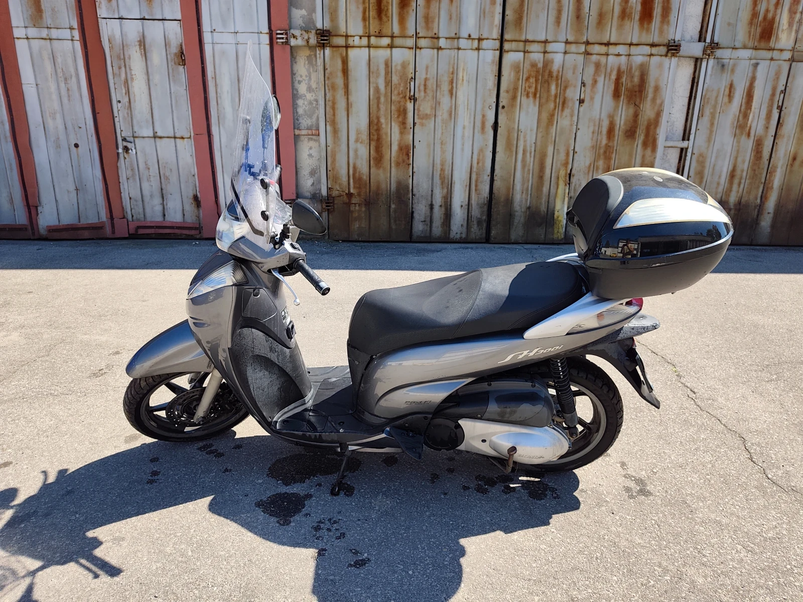 Honda Sh Sh 300i ABS, снимка 2 - Мотоциклети и мототехника - 55691852