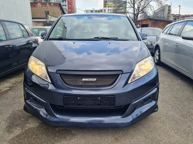 Honda Fr-v 2.0 I 6 скорости , снимка 1 - Автомобили и джипове - 44617971