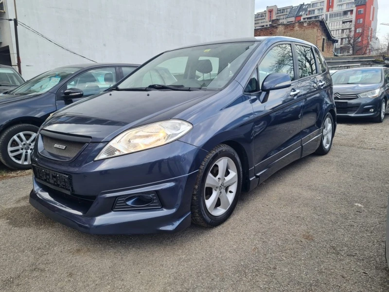 Honda Fr-v 2.0 I 6 скорости , снимка 2 - Автомобили и джипове - 44617971