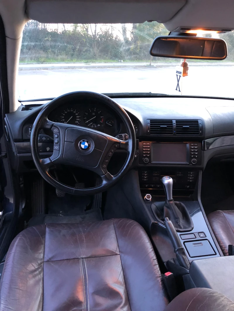 BMW 520 2.2, снимка 3 - Автомобили и джипове - 47420603