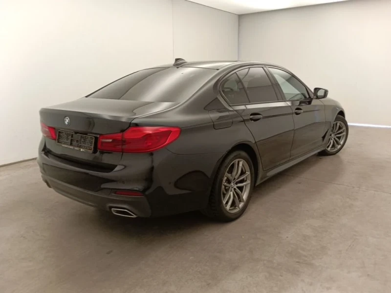 BMW 530E Xdrive Msport хибрид, снимка 3 - Автомобили и джипове - 47559926