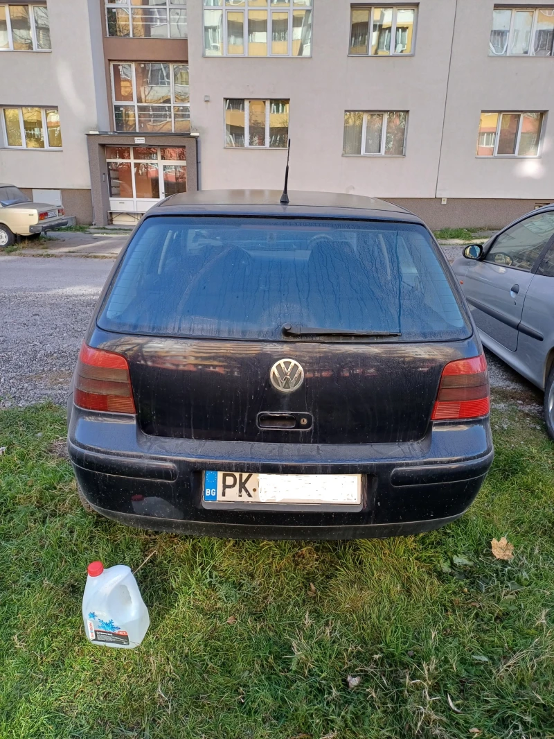 VW Golf, снимка 2 - Автомобили и джипове - 48035337