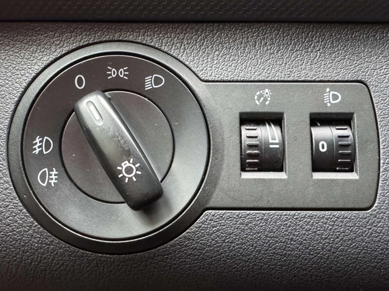 VW Caddy 2.0i-Eco Fuel (Фабричен Метан), снимка 16 - Автомобили и джипове - 51881442