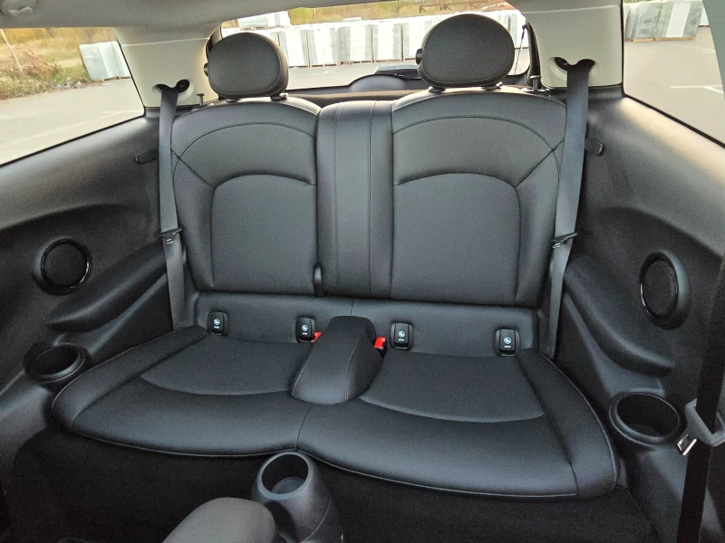 Mini Cooper s LCI/LED/PANORAMA/NAVI, снимка 16 - Автомобили и джипове - 52577833