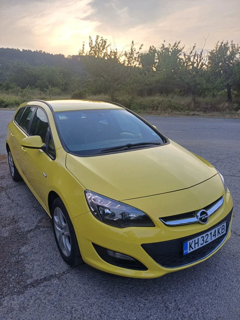 Opel Astra, снимка 10 - Автомобили и джипове - 52740850