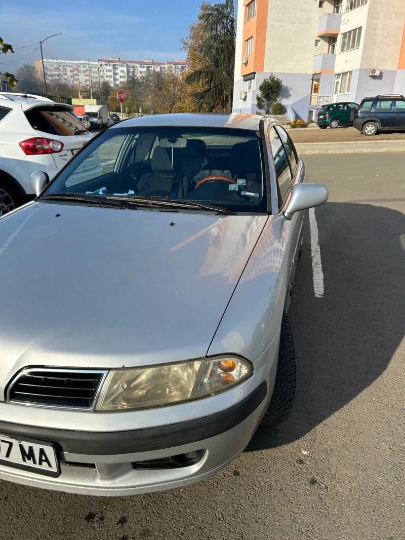 Mitsubishi Carisma, снимка 2 - Автомобили и джипове - 53015599