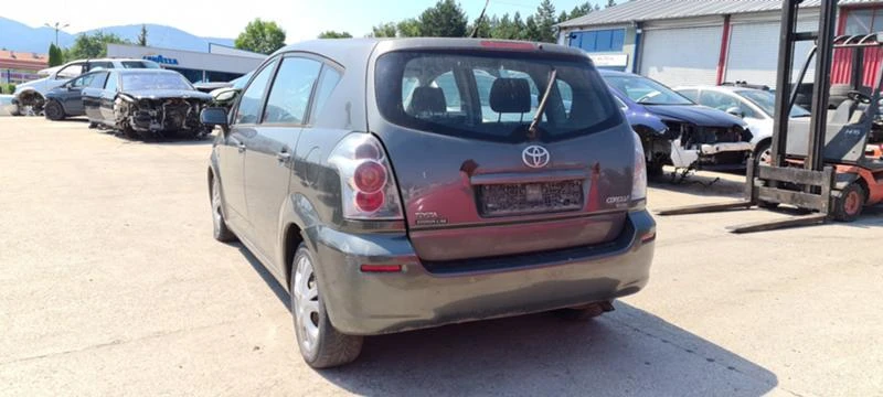 Toyota Corolla verso 2.0 d4d 5 ск. , снимка 4 - Автомобили и джипове - 33764706