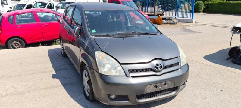 Toyota Corolla verso 2.0 d4d 5 ск. , снимка 1 - Автомобили и джипове - 33764706