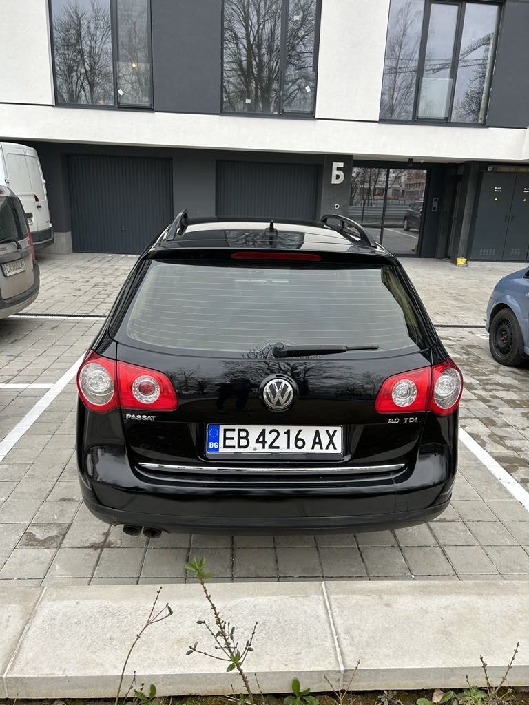 VW Passat 2.0TDI, снимка 4 - Автомобили и джипове - 46352193