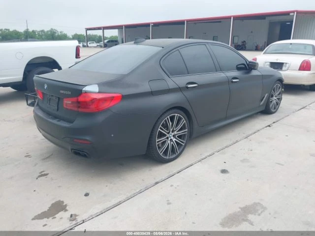 BMW 550 * M550i* XDRIVE* КОЖА* ПОДГРЕВ* ШИБИДАХ* HEAD-UP* , снимка 4 - Автомобили и джипове - 55131135