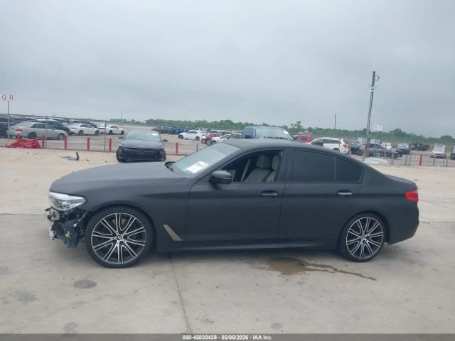 BMW 550 * M550i* XDRIVE* КОЖА* ПОДГРЕВ* ШИБИДАХ* HEAD-UP* , снимка 12 - Автомобили и джипове - 55131135