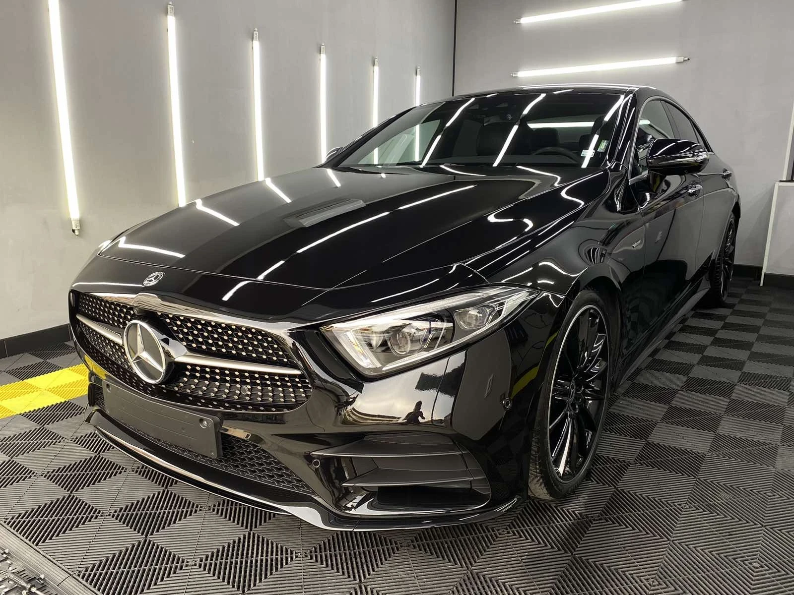 Mercedes-Benz CLS 400 d 4matic EDITION 1, снимка 1