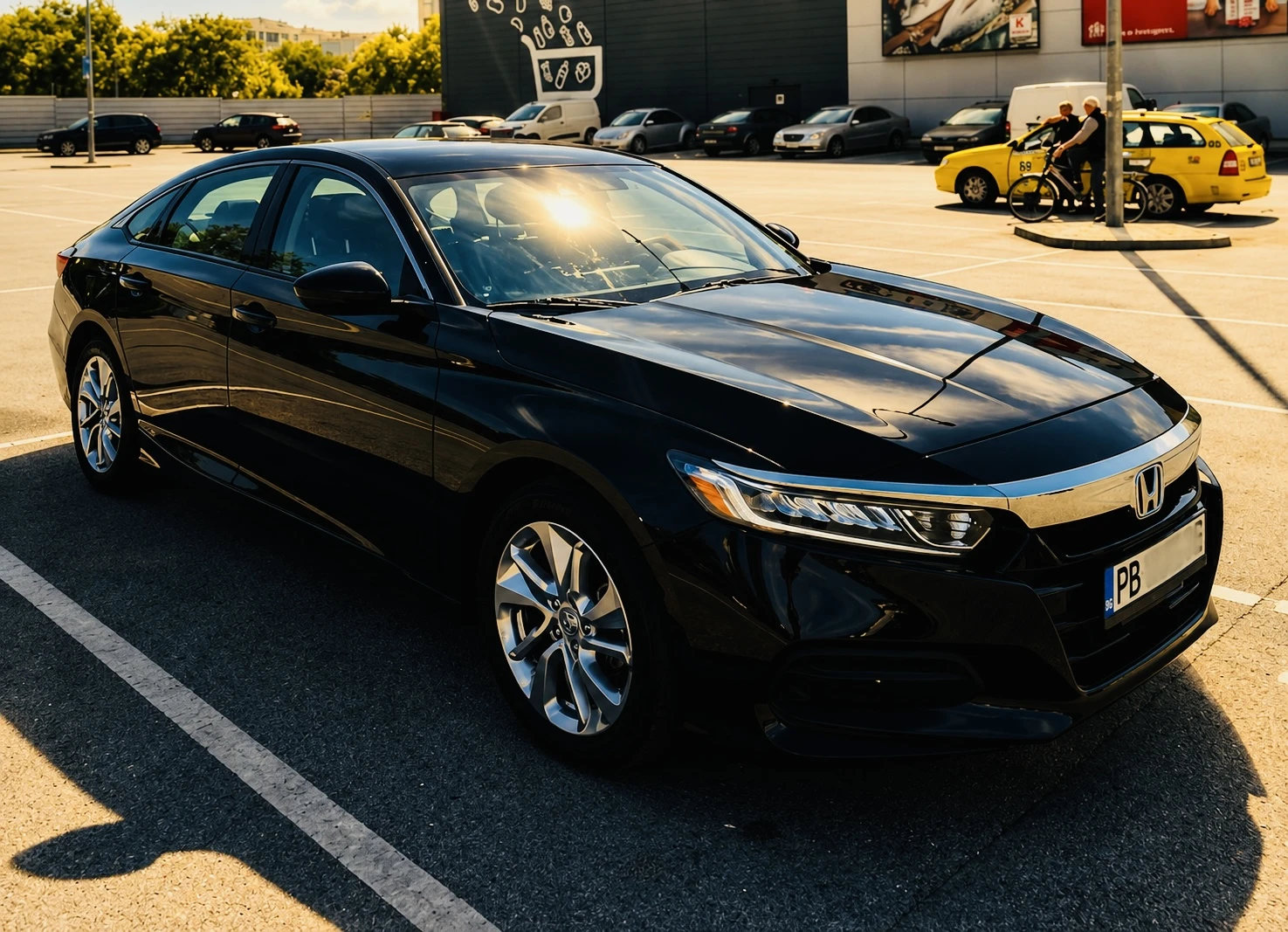 Honda Accord Sport 1.5 T CVT на 24 000км. Бартер за имот, снимка 2 - Автомобили и джипове - 55186216