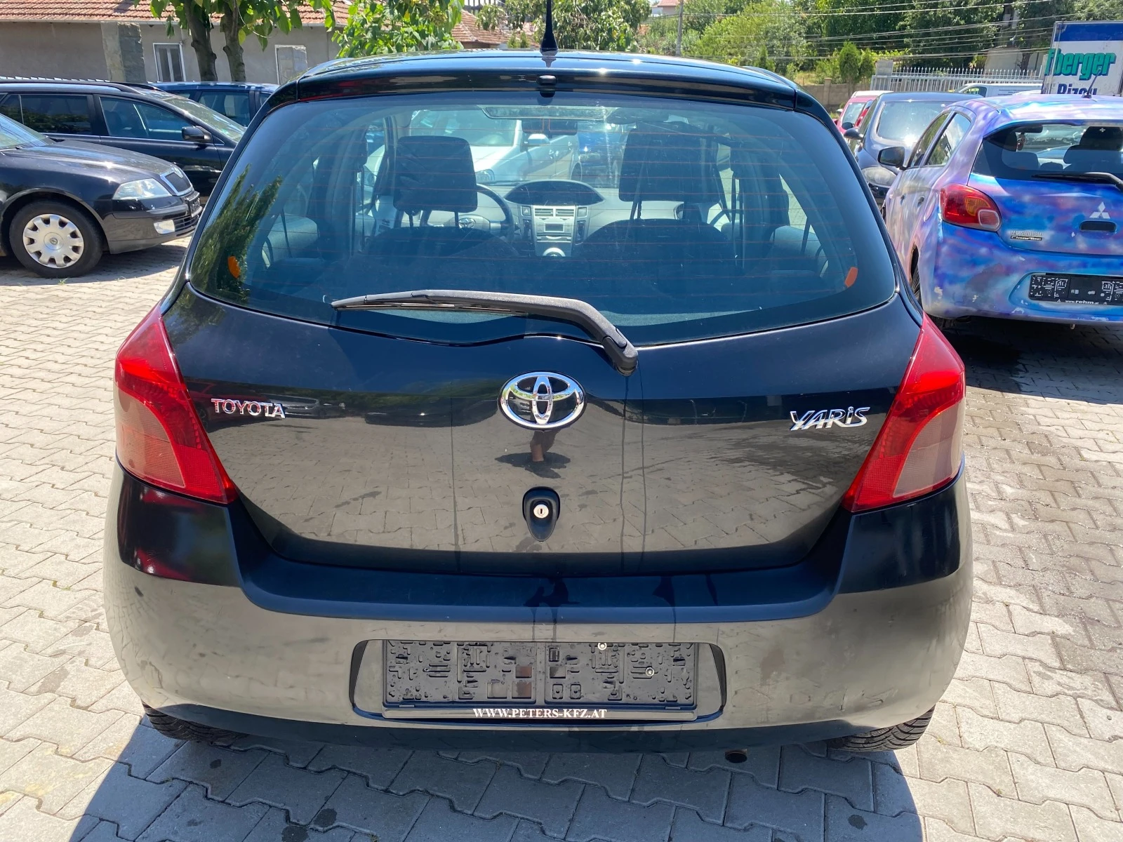 Toyota Yaris  - изображение 3