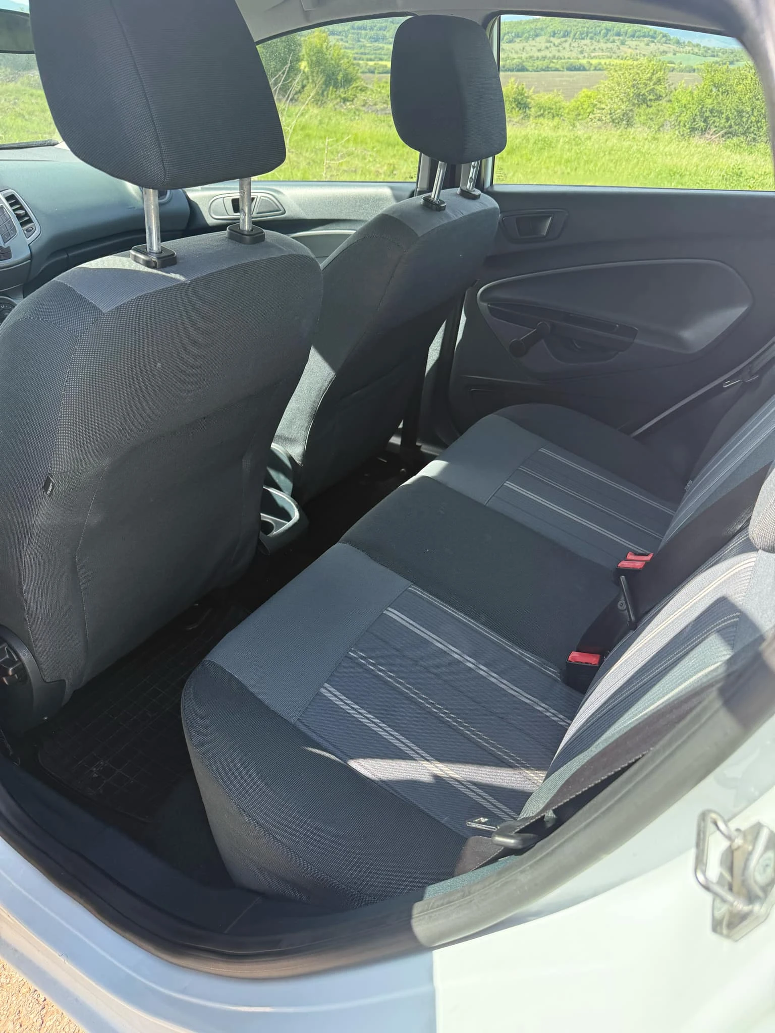 Ford Fiesta 1.4 - изображение 8