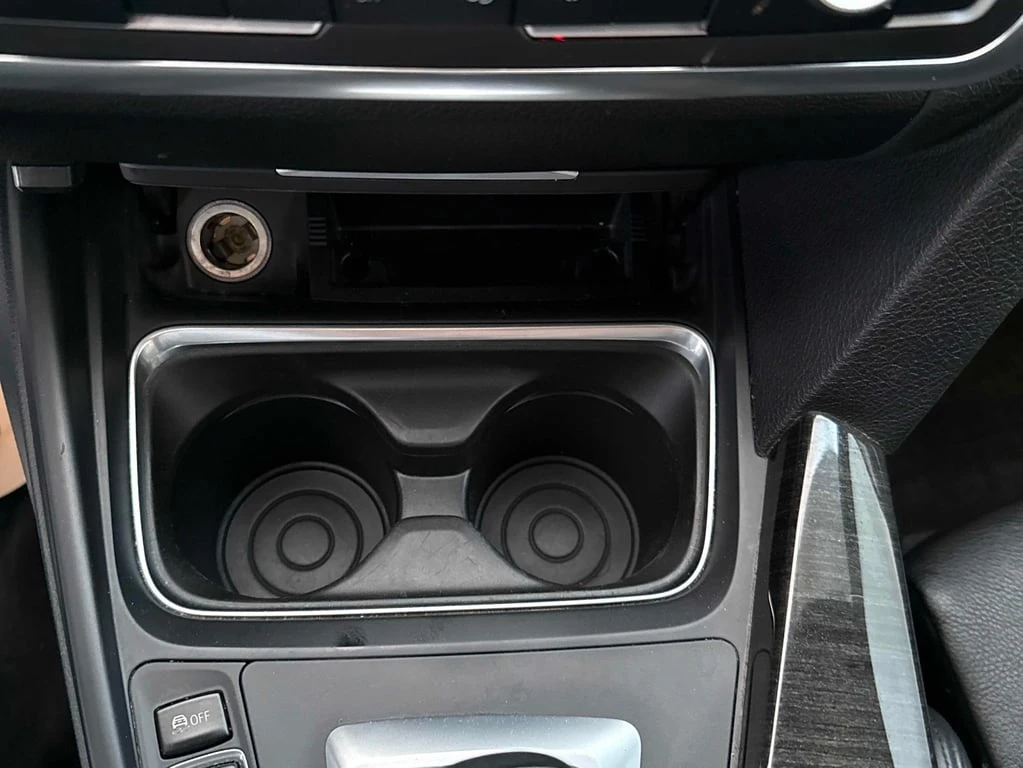 BMW 335 * 335i xDrive * CARFAX * ��� ������������ ������ | Mobile.bg � ����������� 13