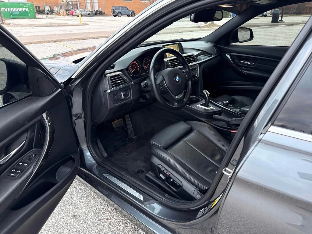 BMW 335 * 335i xDrive * CARFAX * БЕЗ ПЪРВОНАЧАЛНА ВНОСКА - изображение 5