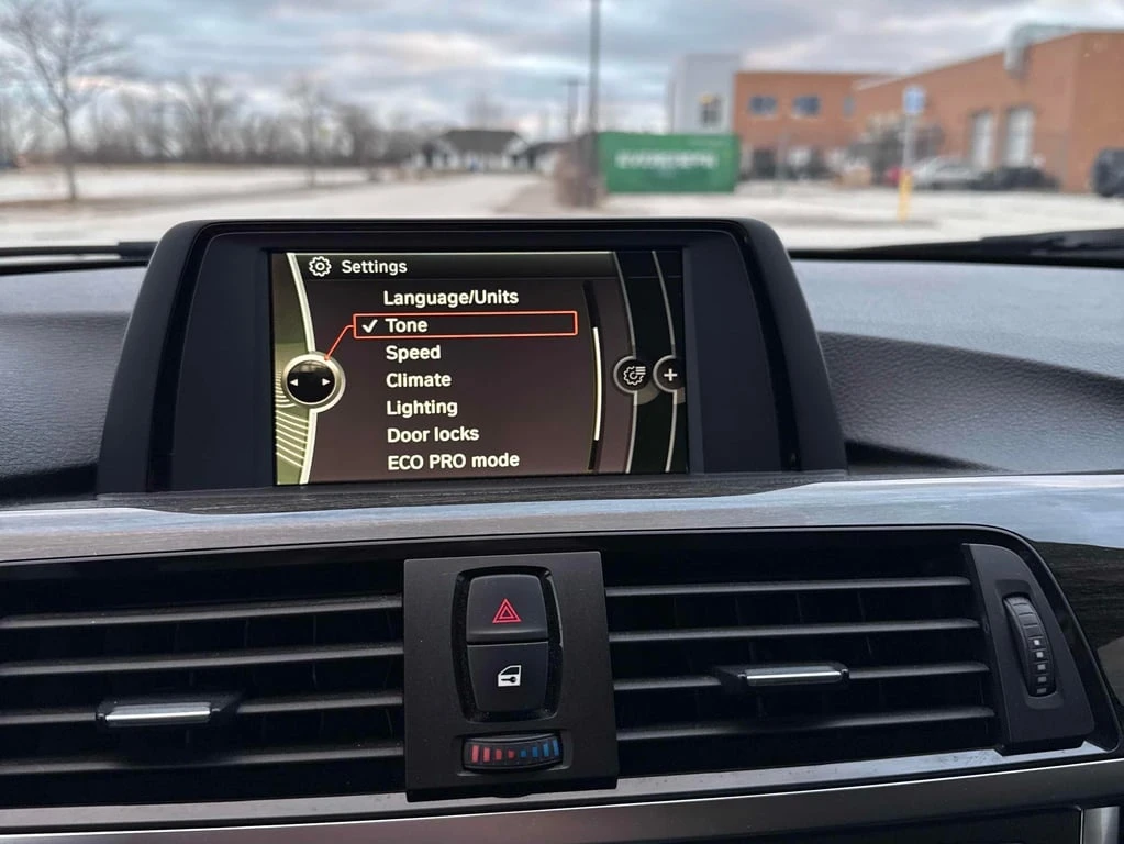 BMW 335 * 335i xDrive * CARFAX * ��� ������������ ������ | Mobile.bg � ����������� 12