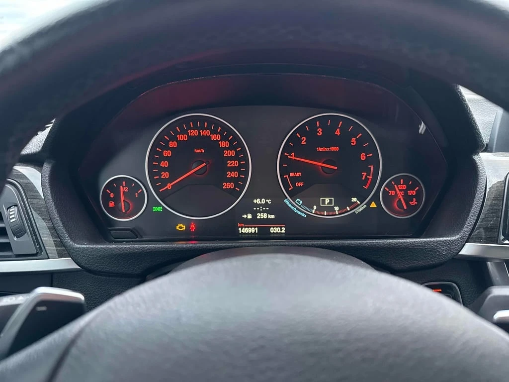 BMW 335 * 335i xDrive * CARFAX * БЕЗ ПЪРВОНАЧАЛНА ВНОСКА - изображение 8