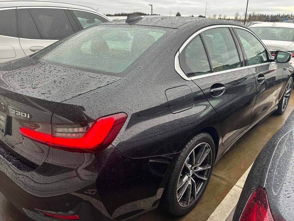 BMW 330 * 330i xDrive * CARFAX * БЕЗ ПЪРВОНАЧАЛНА ВНОСКА - изображение 3