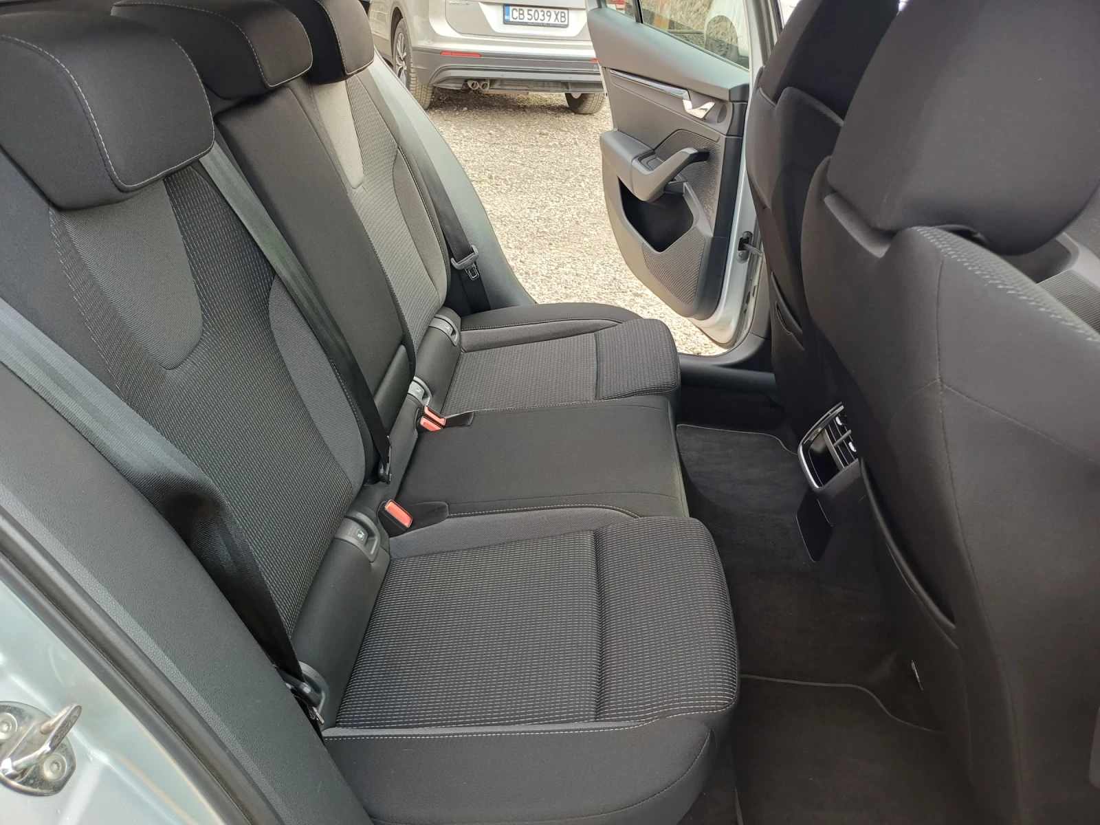 Skoda Octavia 2.0 TDI DISTORNIC DIGITAL COCPIT, снимка 12 - Автомобили и джипове - 53498744