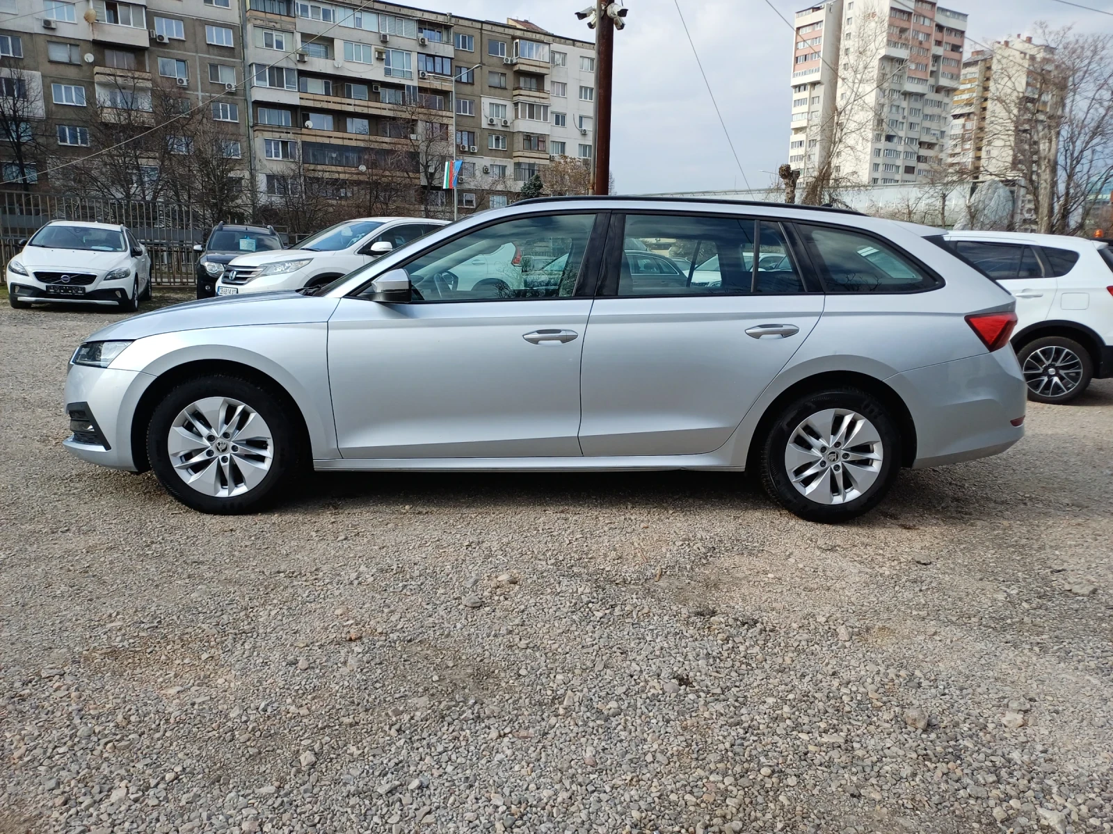 Skoda Octavia 2.0 TDI DISTORNIC DIGITAL COCPIT, снимка 8 - Автомобили и джипове - 53498744
