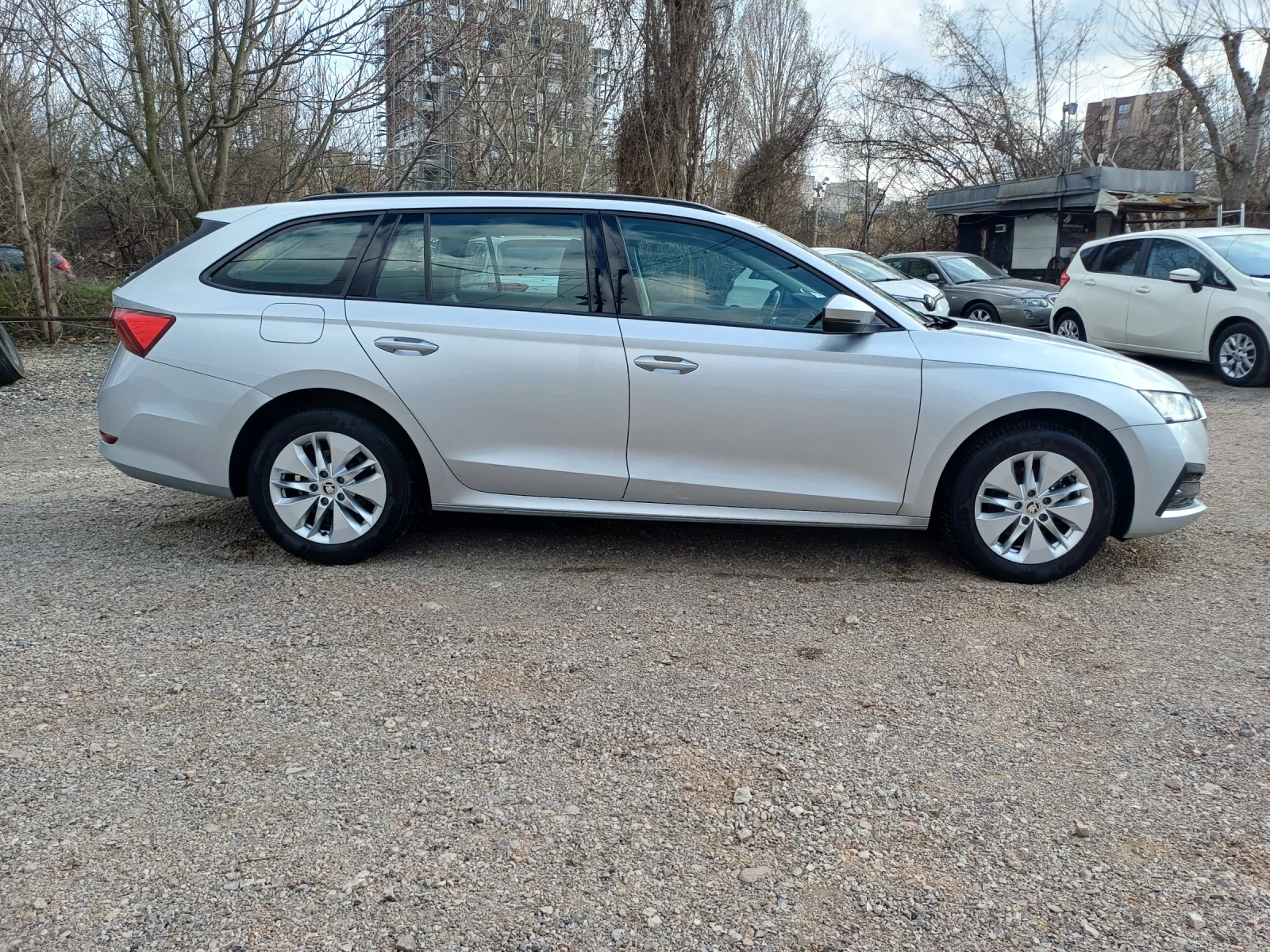 Skoda Octavia 2.0 TDI DISTORNIC DIGITAL COCPIT, снимка 4 - Автомобили и джипове - 53498744