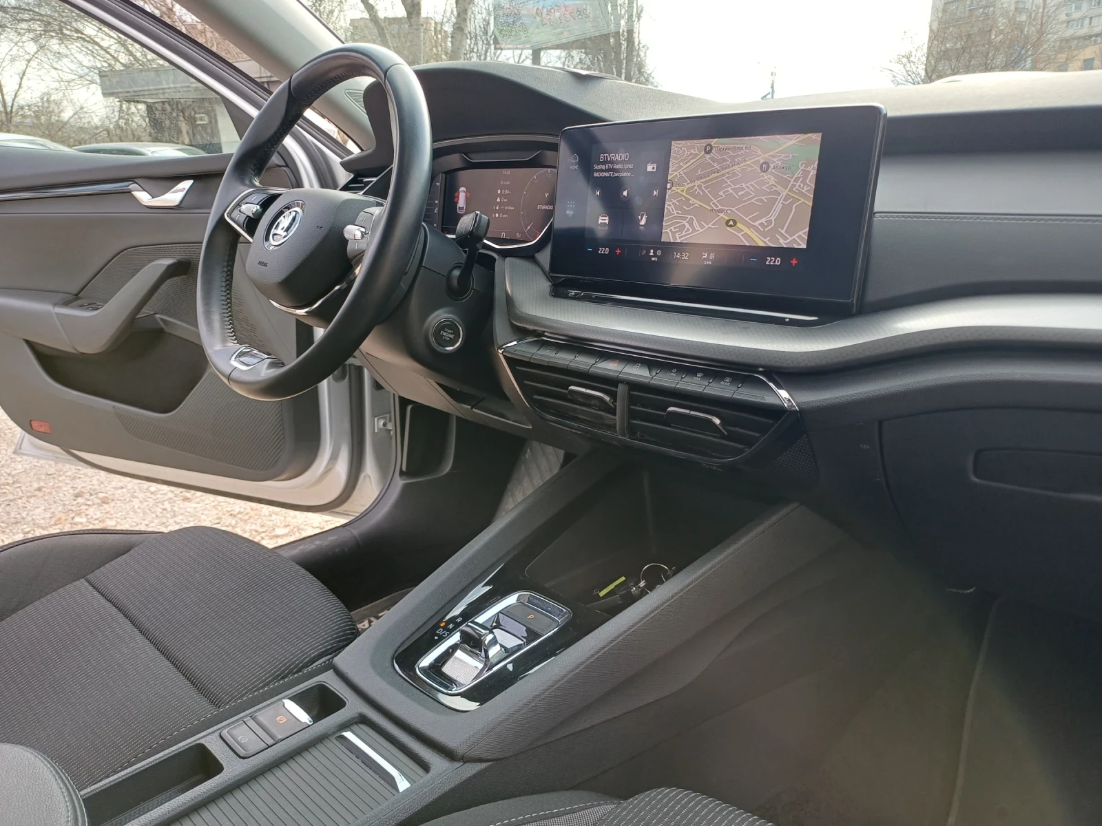 Skoda Octavia 2.0 TDI DISTORNIC DIGITAL COCPIT, снимка 14 - Автомобили и джипове - 53498744