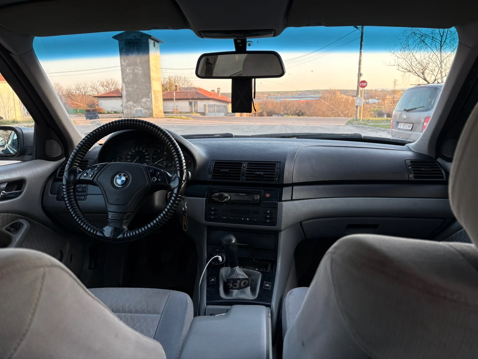 BMW 320, снимка 4 - Автомобили и джипове - 53747976