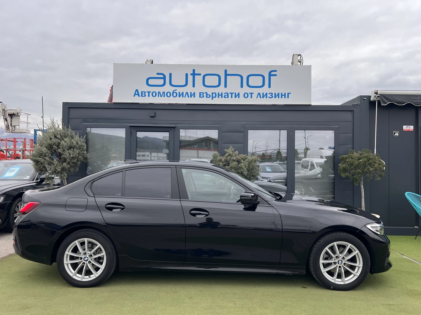 BMW 320 Advantage/Xdrive/2.0d/190k.c./8AT, снимка 5 - Автомобили и джипове - 53904209