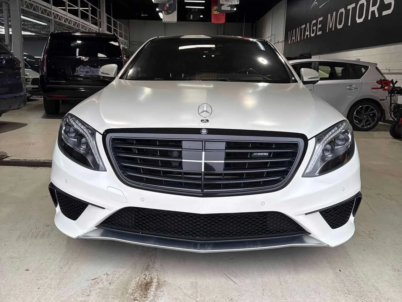 Mercedes-Benz S 63 AMG 4MATIC * / DISTRONIC * ОБДУХВАНЕ * МОНИТОРИ , снимка 2 - Автомобили и джипове - 53958956