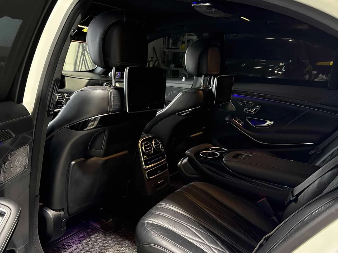 Mercedes-Benz S 63 AMG 4MATIC * / DISTRONIC * ОБДУХВАНЕ * МОНИТОРИ , снимка 10 - Автомобили и джипове - 53958956