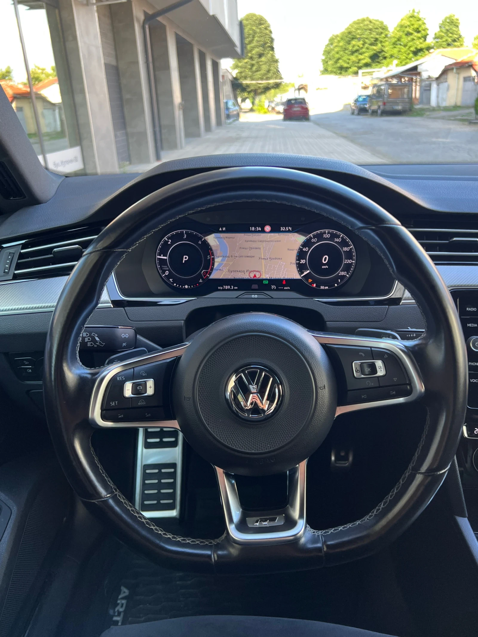 VW Arteon R-Line 240hp, снимка 5 - Автомобили и джипове - 54242789