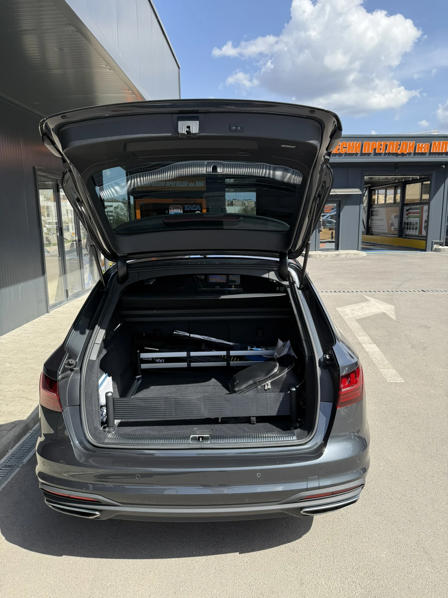 Audi A4 B9 Avant Facelift, снимка 9 - Автомобили и джипове - 54302554