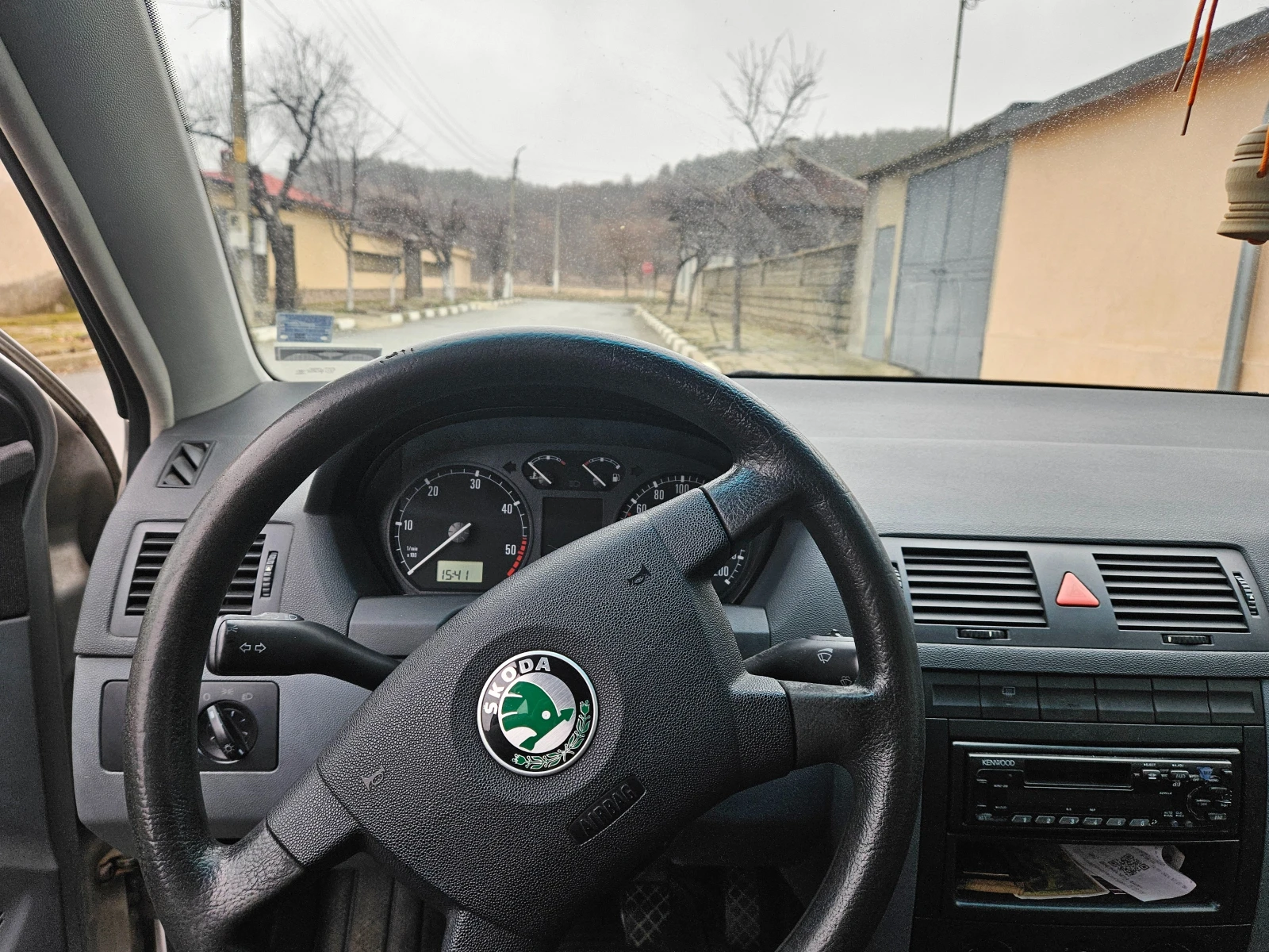 Skoda Fabia 1.9 SDI, снимка 2 - Автомобили и джипове - 54307714
