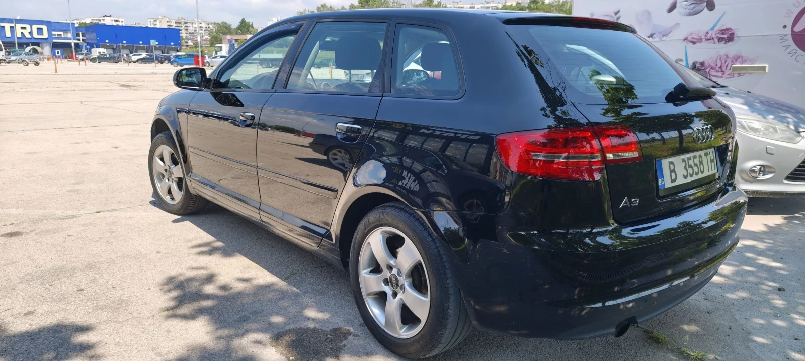 Audi A3 1.6 i, снимка 4 - Автомобили и джипове - 54778078