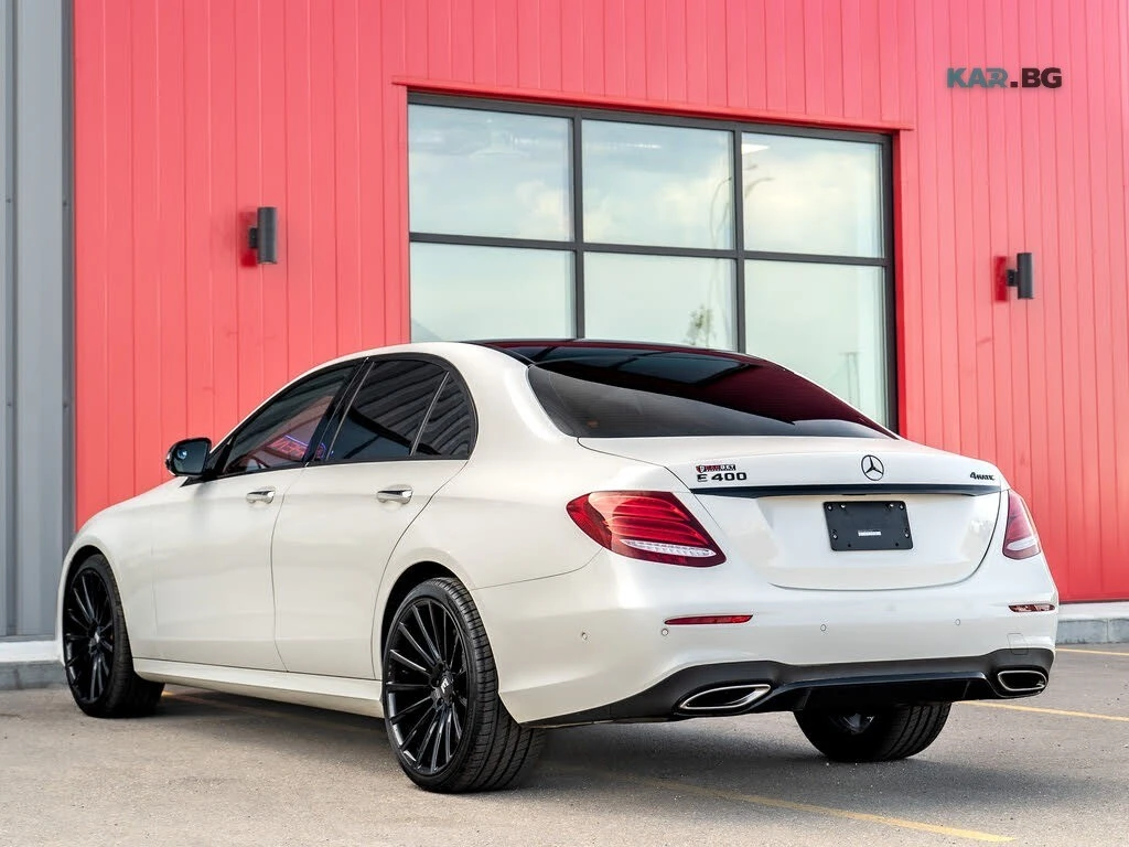 Mercedes-Benz E 400 4MATIC Sedan AWD/LANE ASSIST/KEYLESS/PANO/DIGITAL , снимка 6 - Автомобили и джипове - 55175486