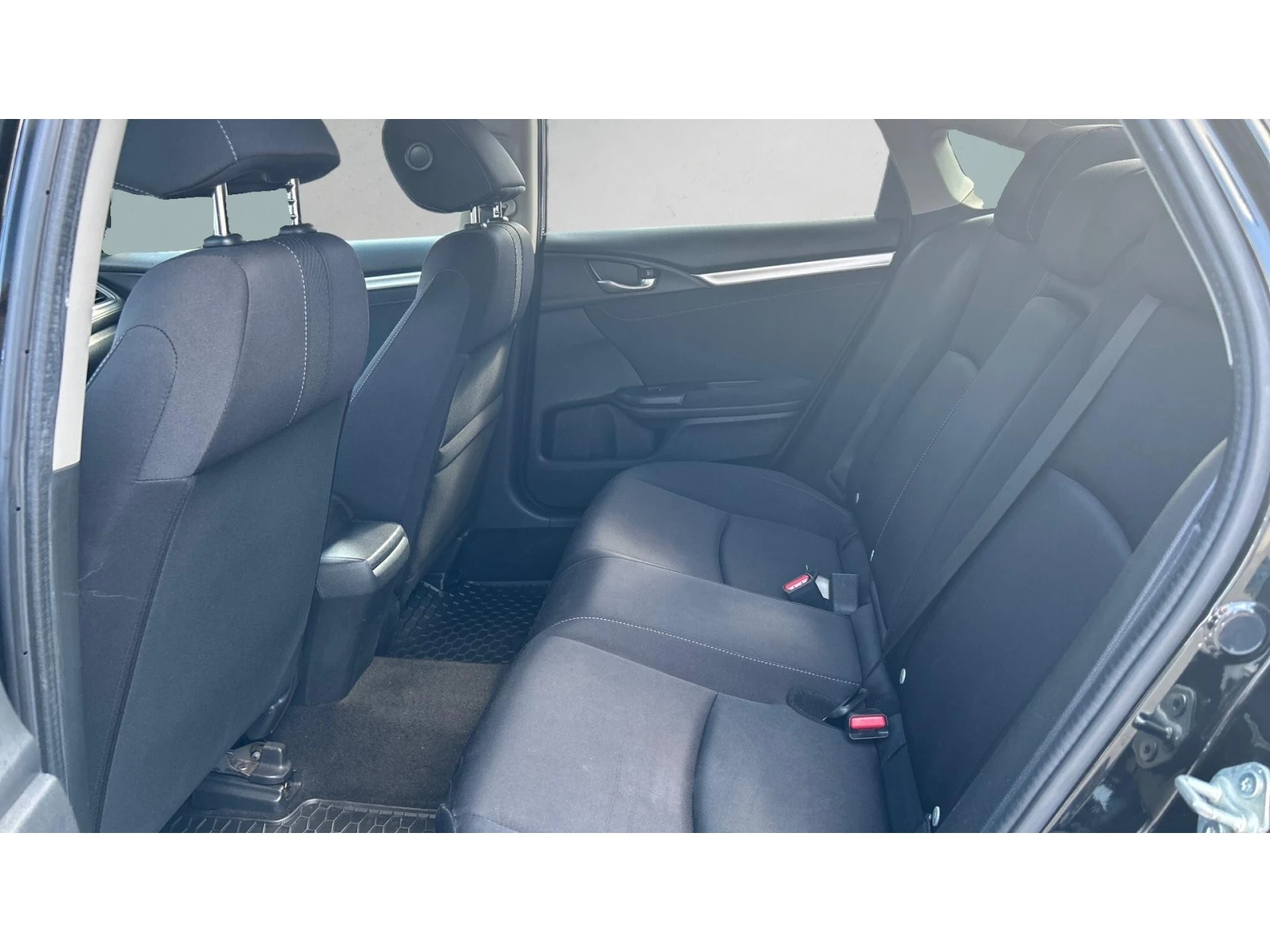 Honda Civic 1.6 i-DTEC, Месечна вноска от 268  , снимка 11 - Автомобили и джипове - 55401859