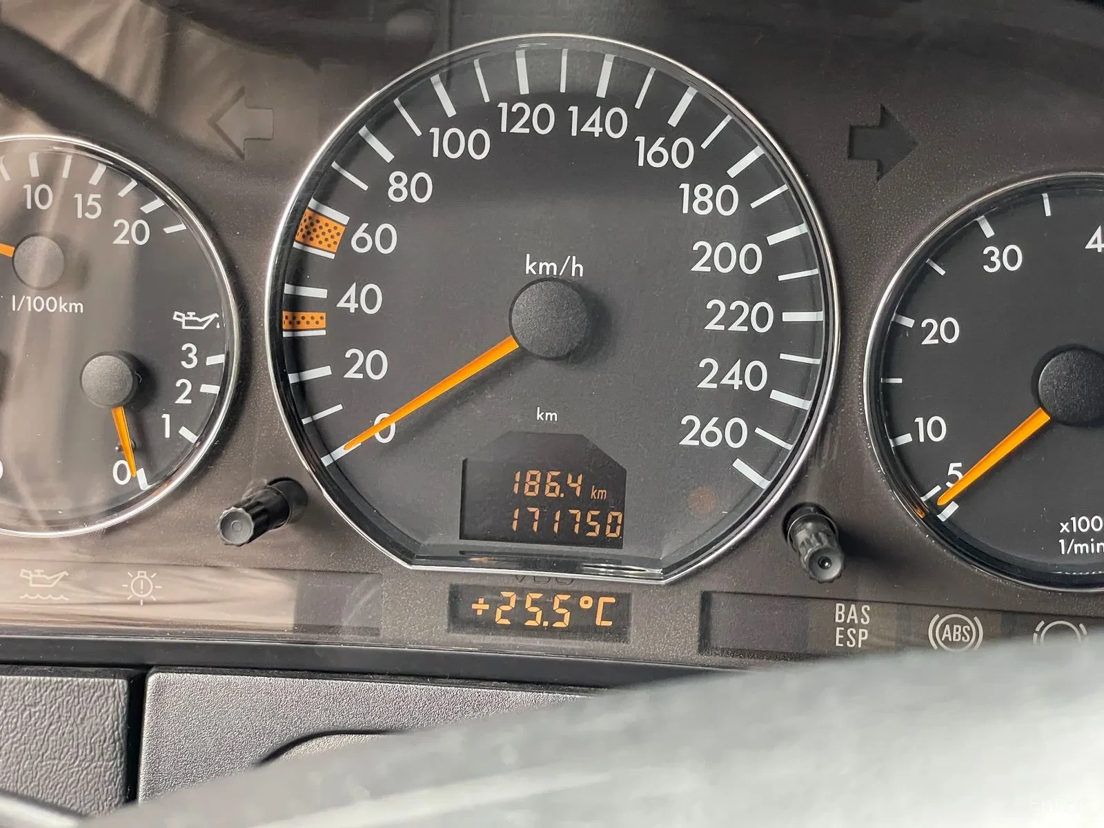 Mercedes-Benz S 320 S320\Истинска класика на топ цена, снимка 15 - Автомобили и джипове - 55572200
