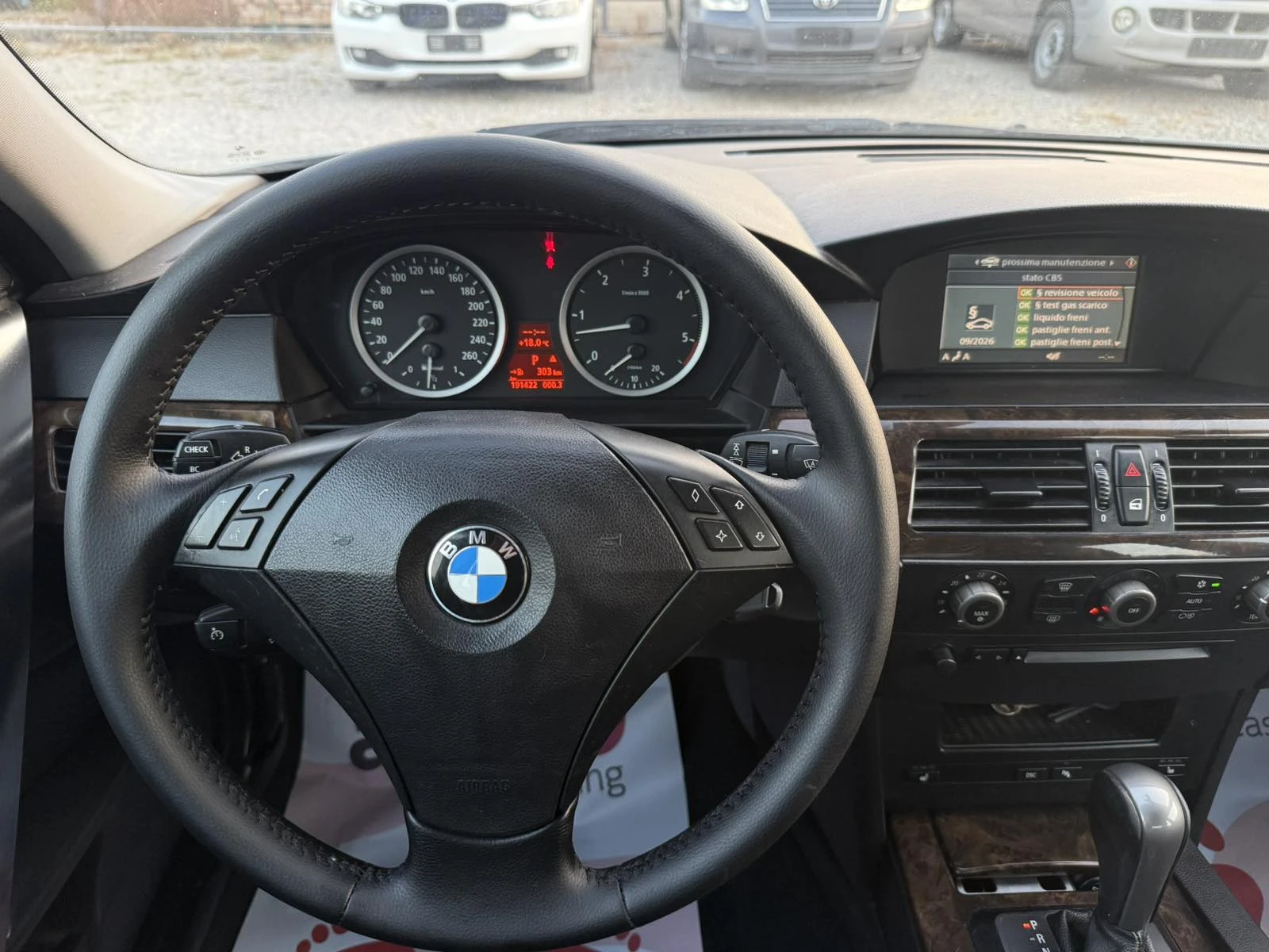 BMW 530 3.0D 218kc АВТОМАТ КОЖА, снимка 10 - Автомобили и джипове - 56015640